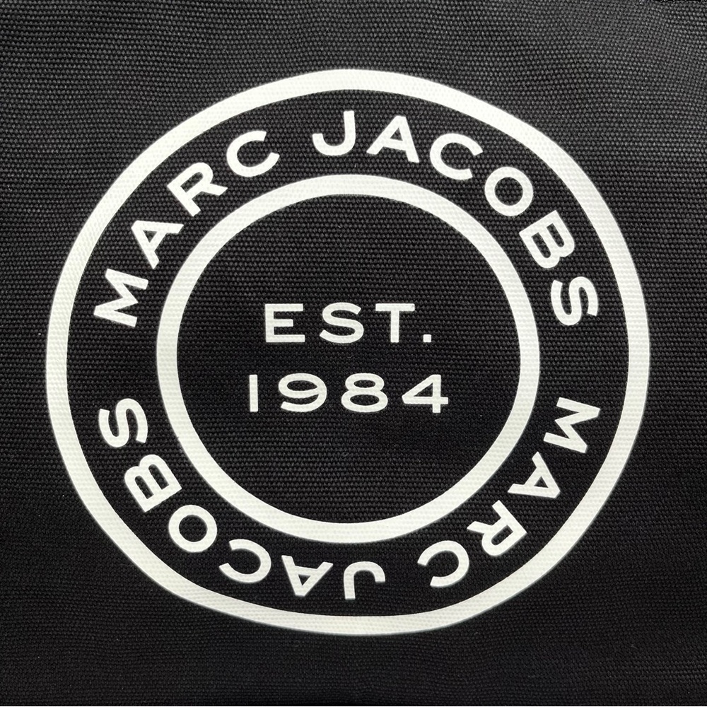 Marc Jacobs Tote - Picture 7 of 8
